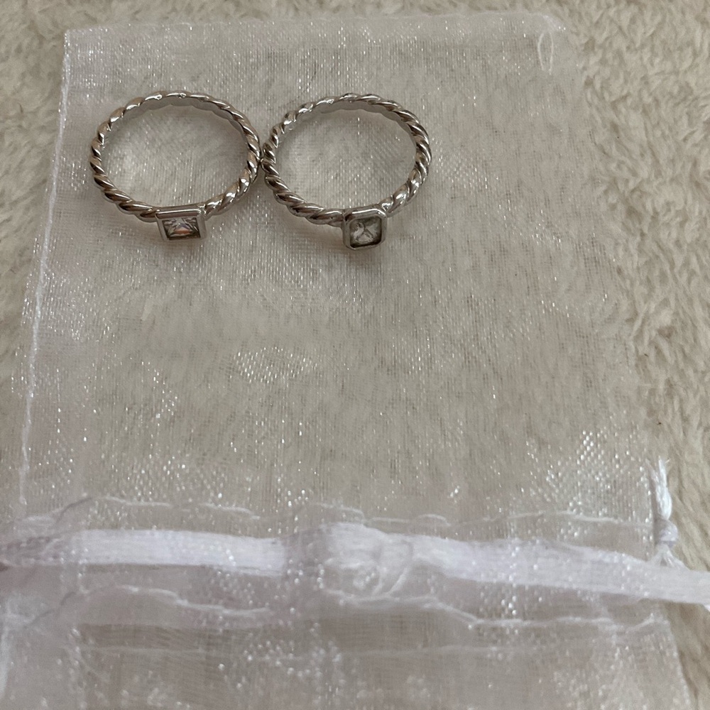 Twisted Rope Stacking Rings in Silver - Picture 4 of 4